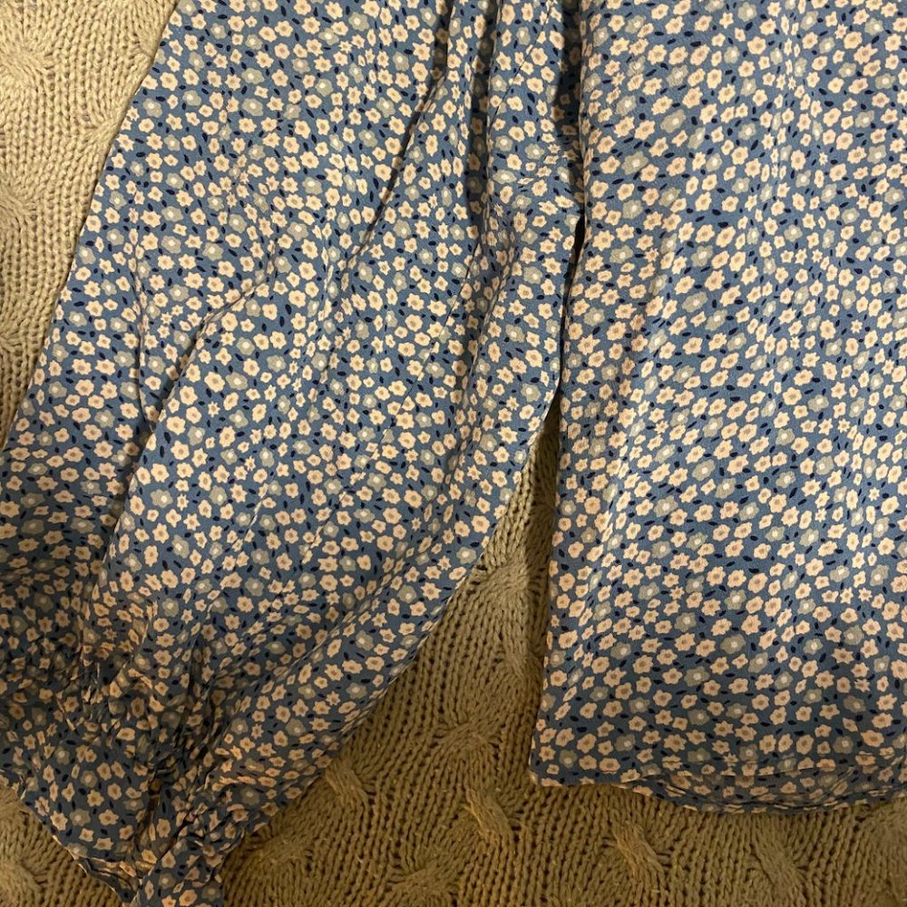 Madewell Silk Poet Top in Bitsy Floral Size Large - Picture 6 of 7